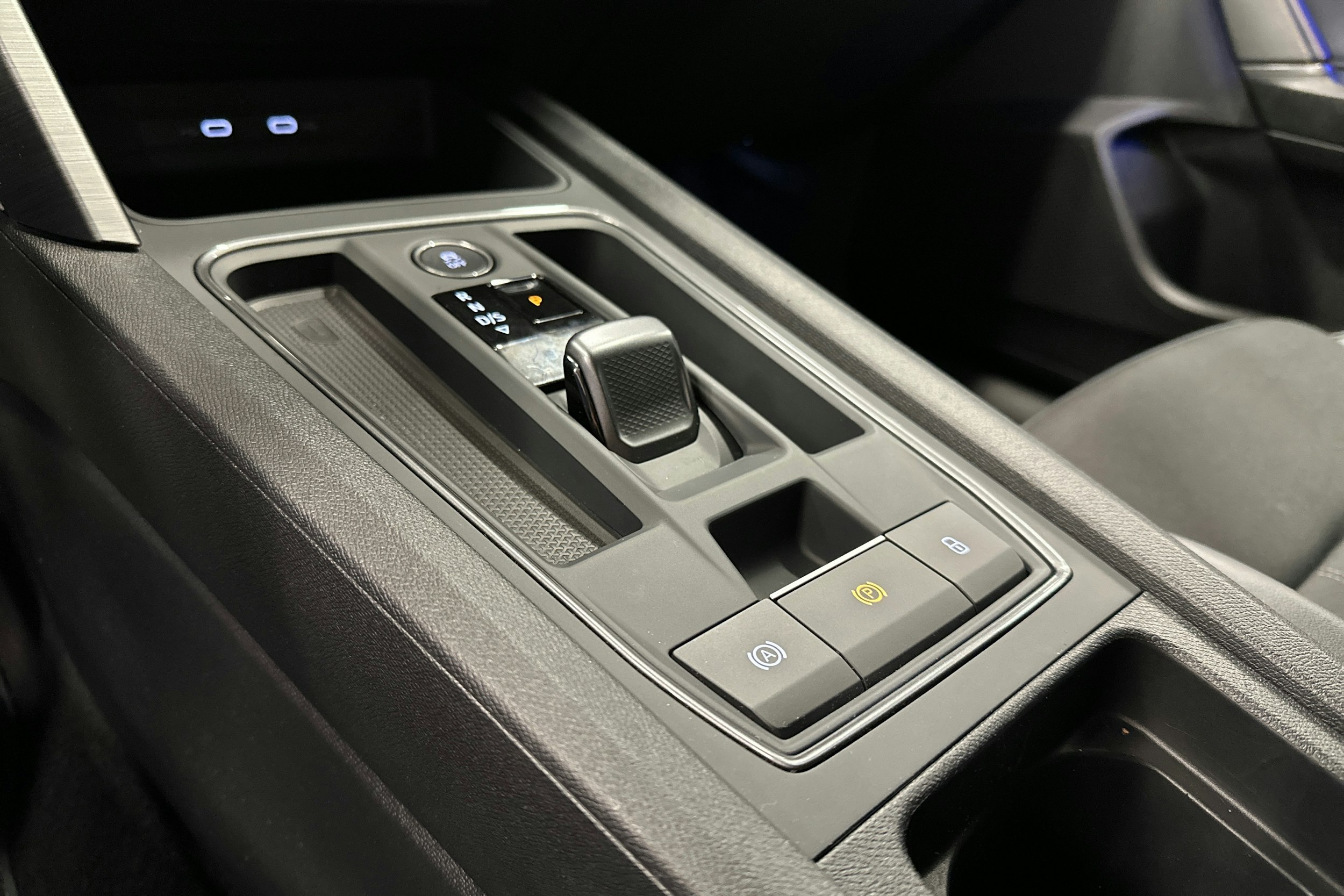 harmaa CUPRA Formentor 2022 kuva 28.