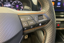 Valkoinen CUPRA Formentor 2022 kuva 17.