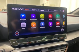 Valkoinen CUPRA Formentor 2022 kuva 18.