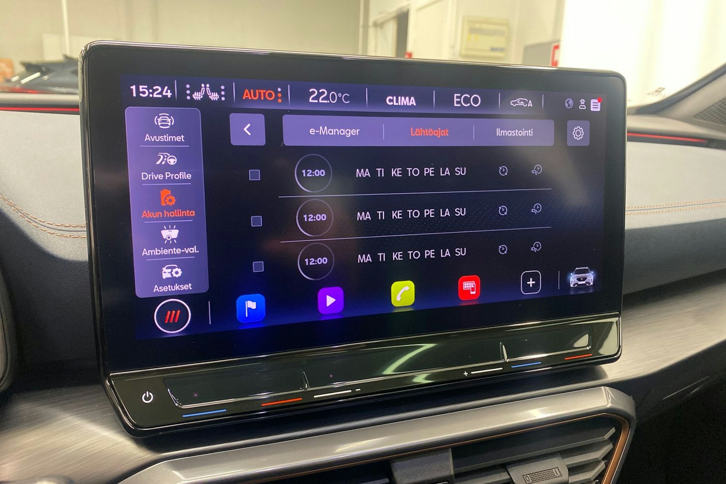 Valkoinen CUPRA Formentor 2022 kuva 22.