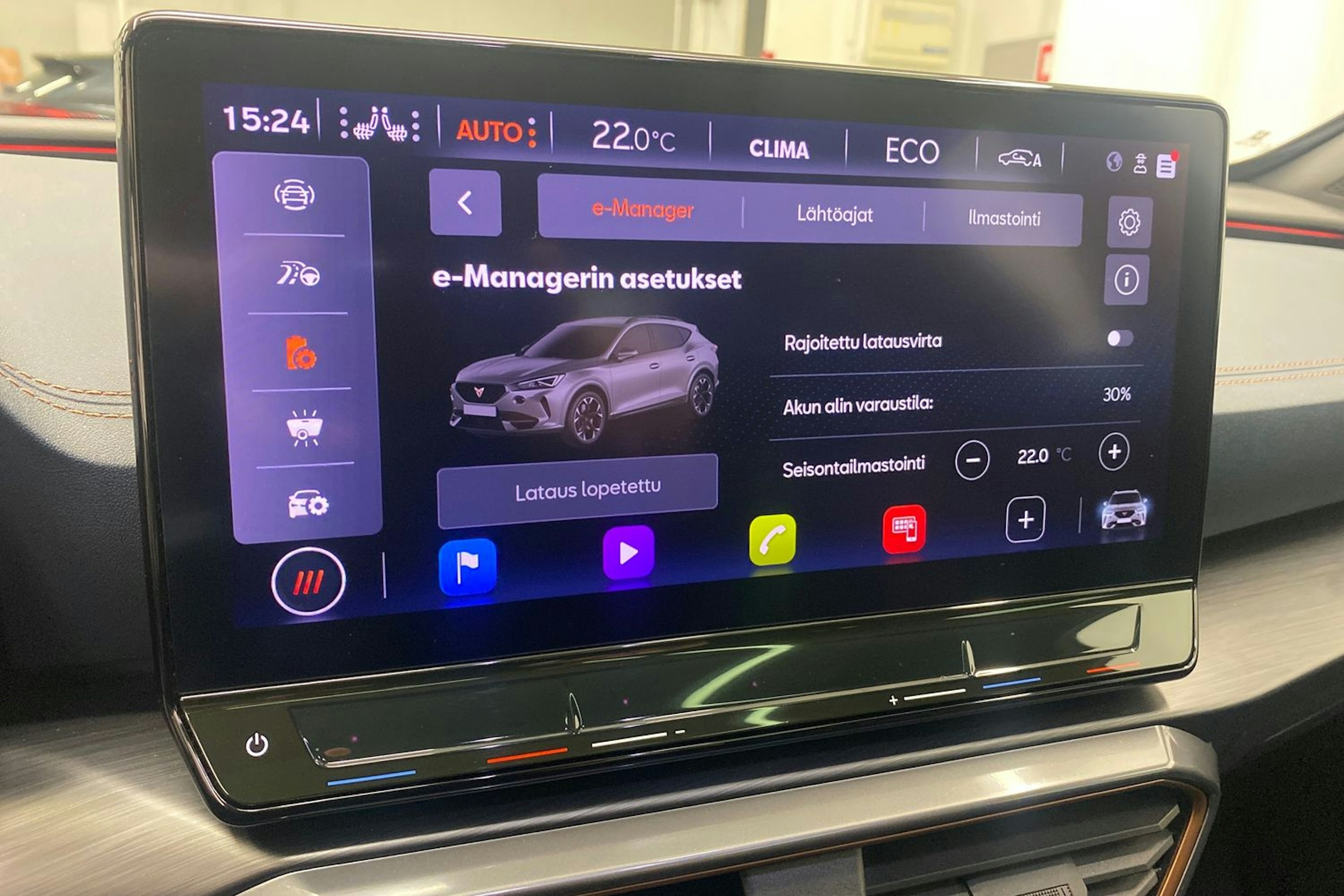 Valkoinen CUPRA Formentor 2022 kuva 23.