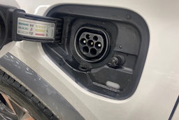 Valkoinen CUPRA Formentor 2022 kuva 32.