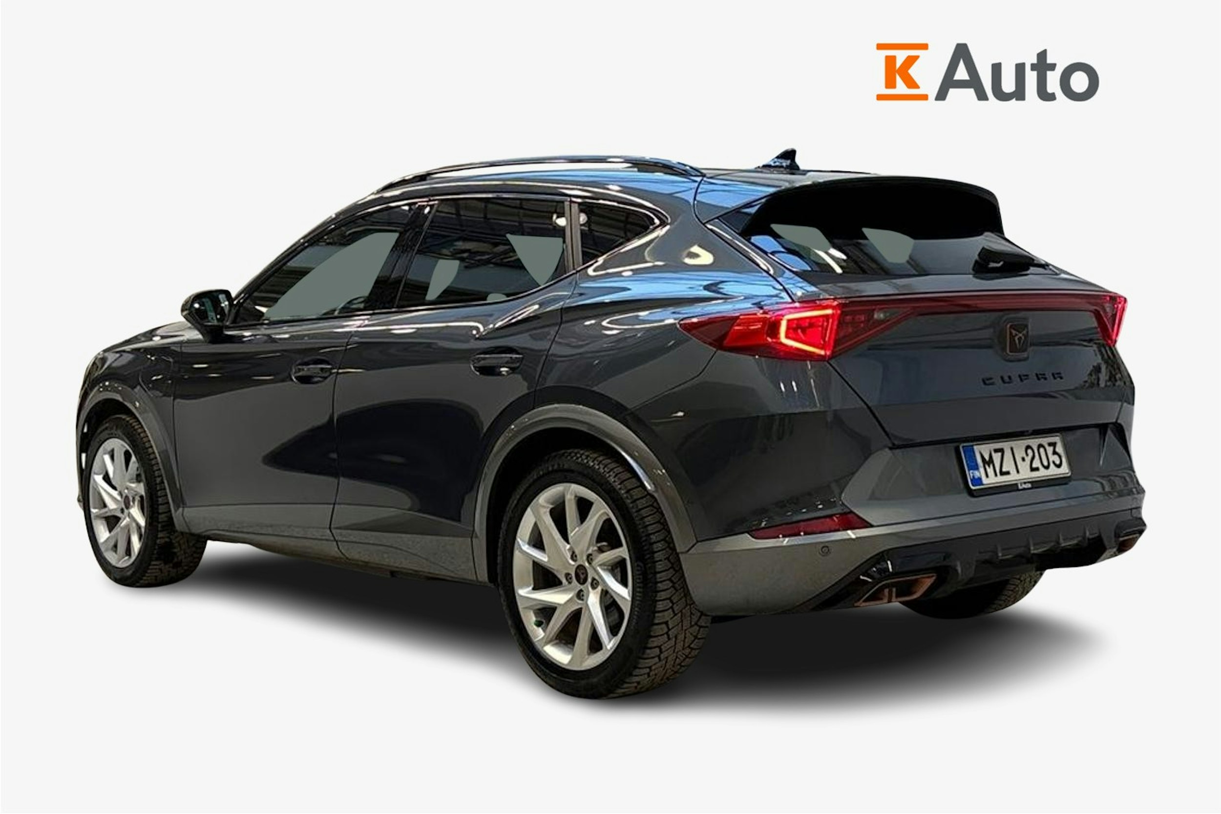 harmaa CUPRA Formentor 2022 kuva 2.