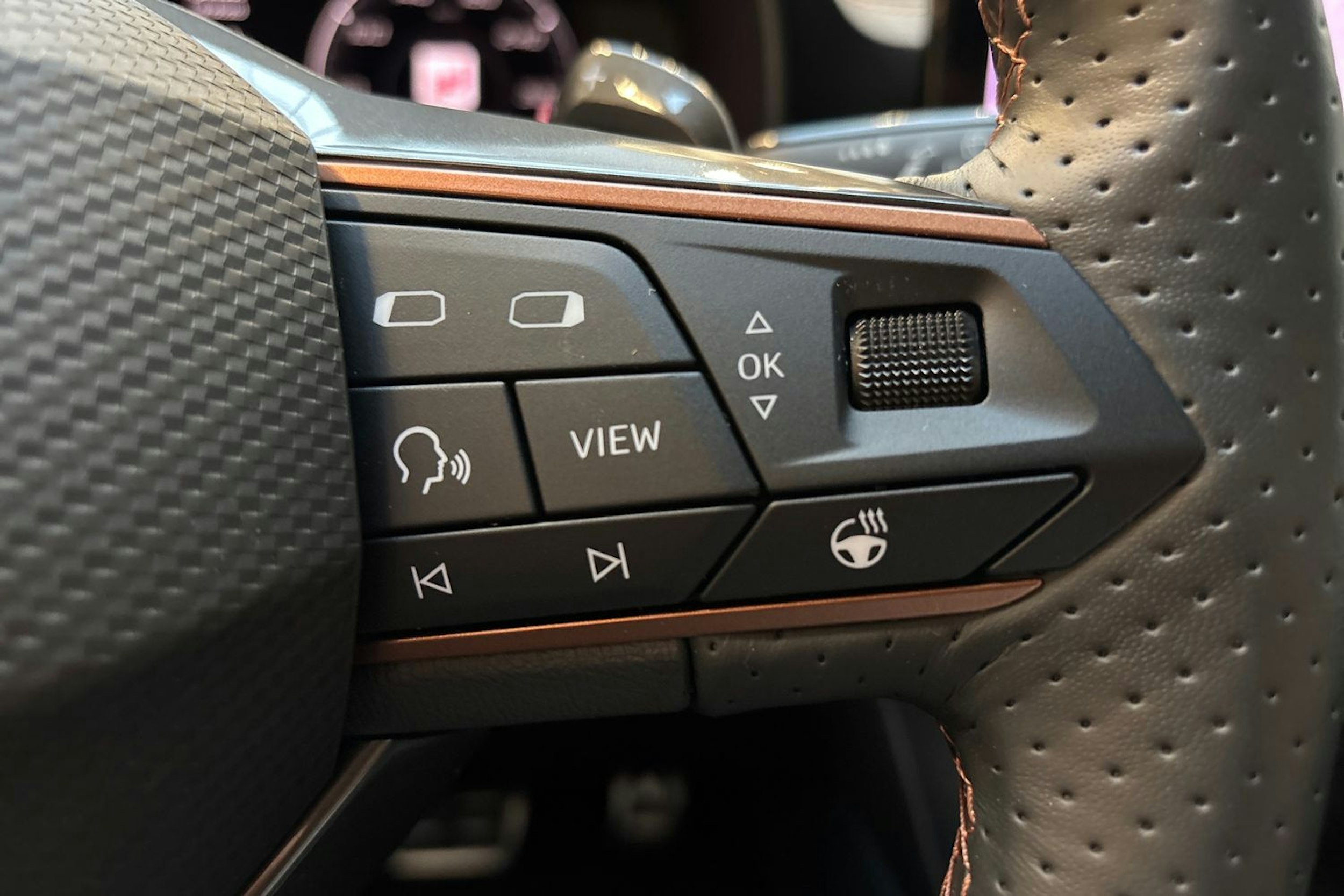 harmaa CUPRA Formentor 2022 kuva 16.