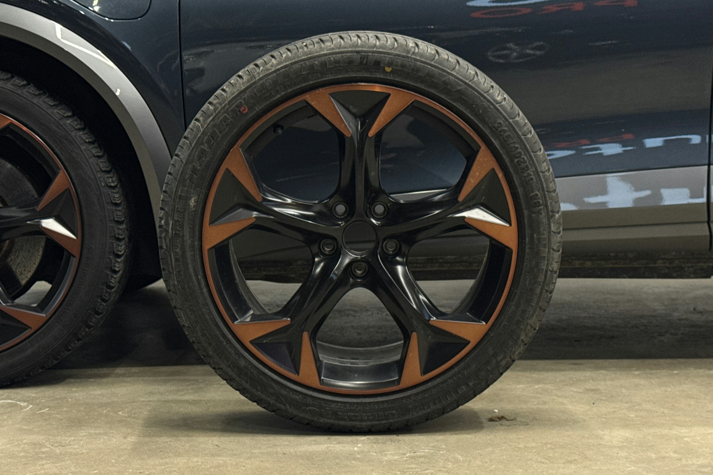 harmaa CUPRA Formentor 2022 kuva 13.