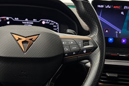 harmaa CUPRA Formentor 2022 kuva 15.