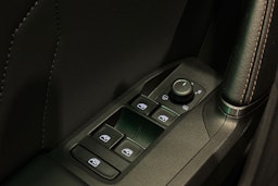 harmaa CUPRA Formentor 2022 kuva 16.