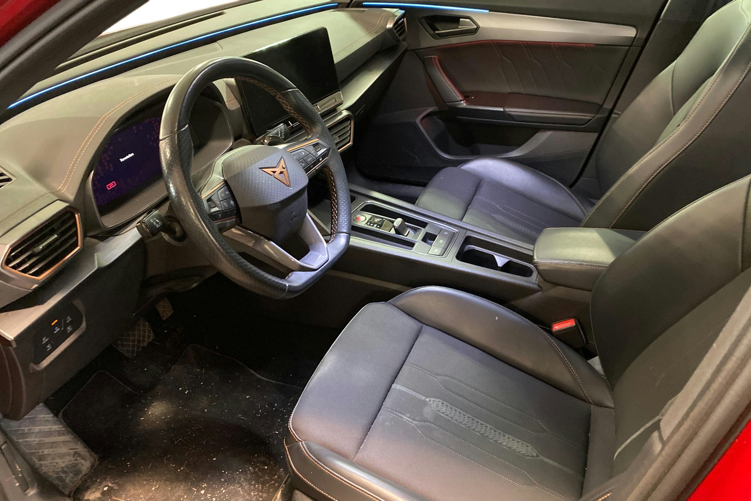 Punainen CUPRA Formentor 2022 kuva 3.