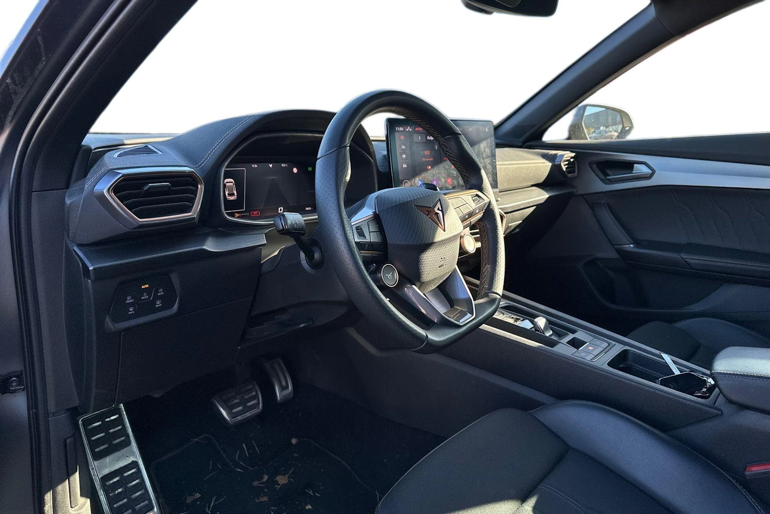 harmaa CUPRA Formentor 2022 kuva 3.
