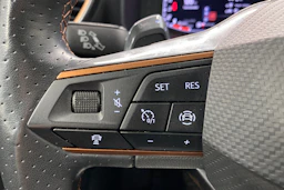 Musta CUPRA Formentor 2022 kuva 16.