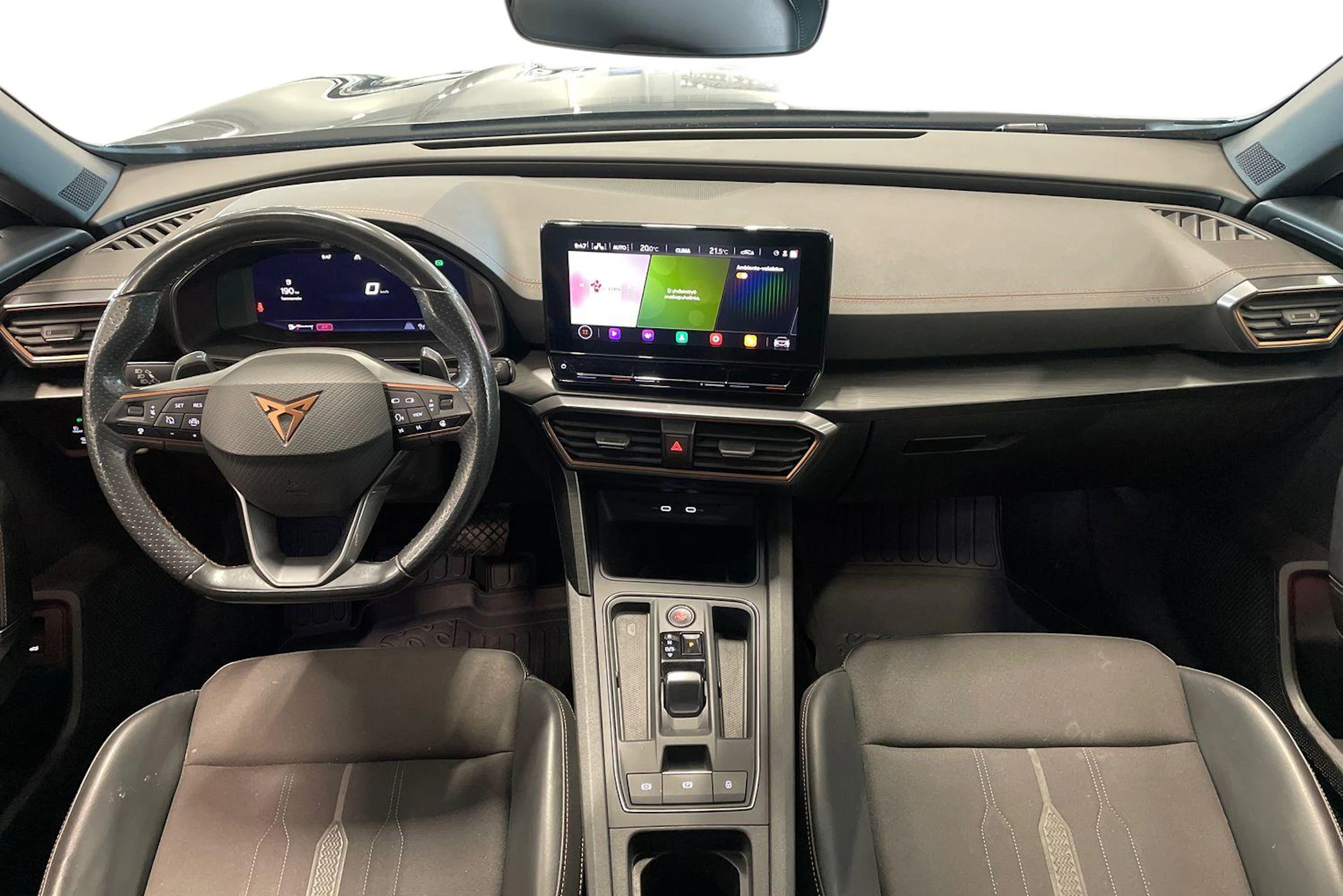 harmaa CUPRA Formentor 2022 kuva 9.