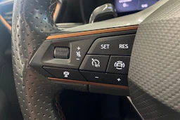 harmaa CUPRA Formentor 2022 kuva 18.