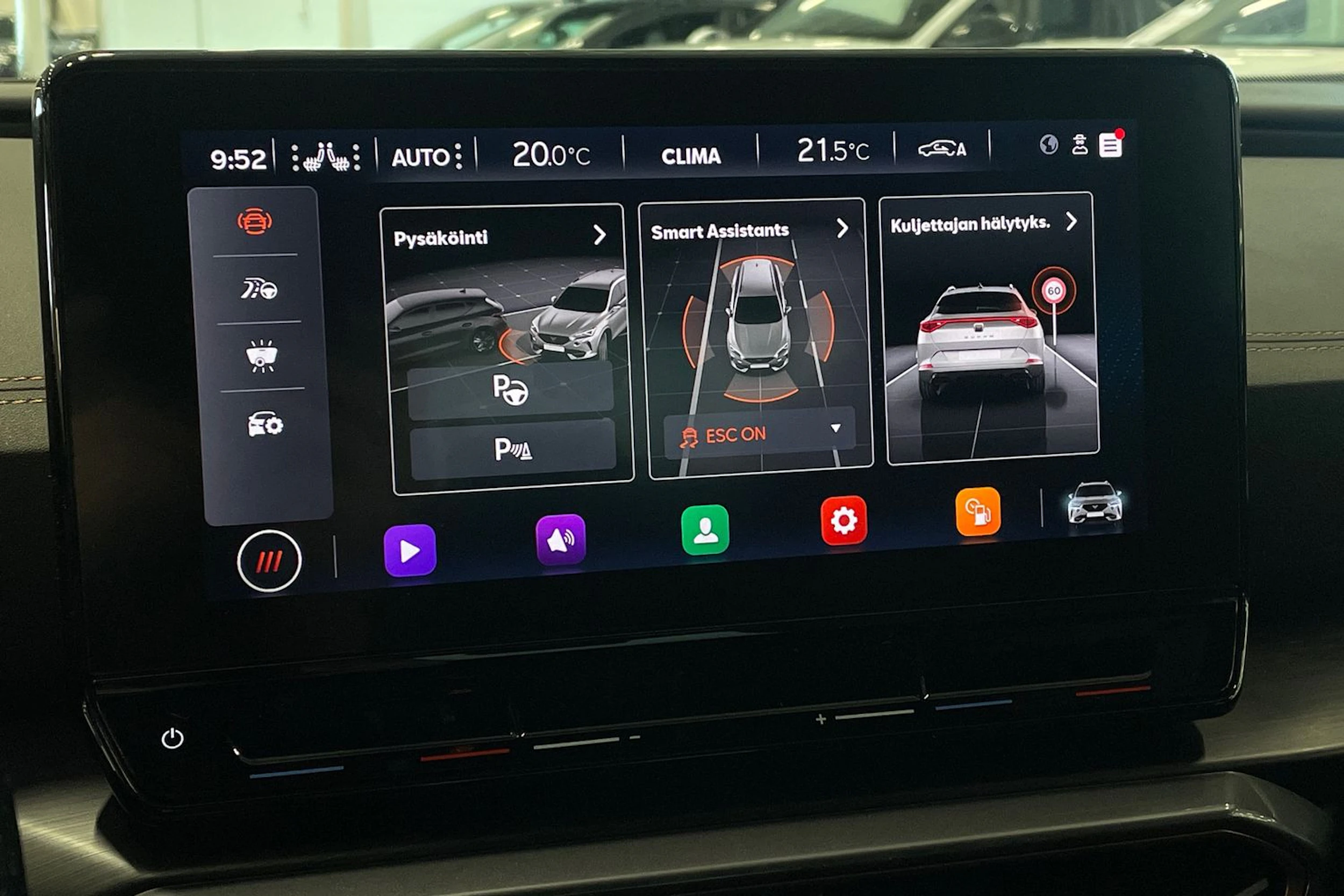 harmaa CUPRA Formentor 2022 kuva 23.