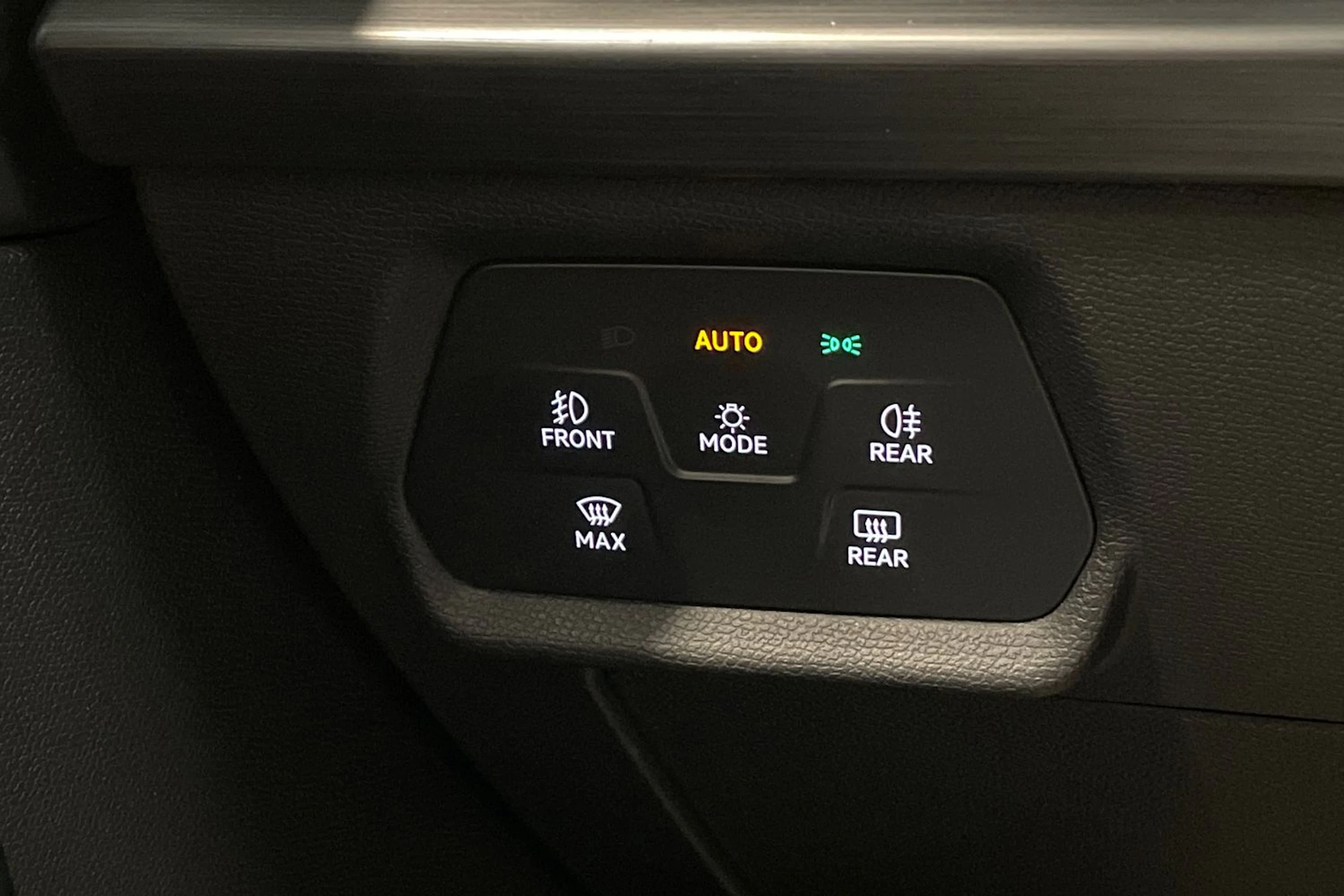 harmaa CUPRA Formentor 2022 kuva 27.