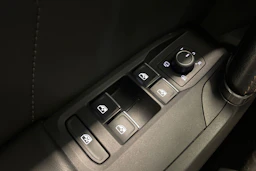 harmaa CUPRA Formentor 2022 kuva 28.