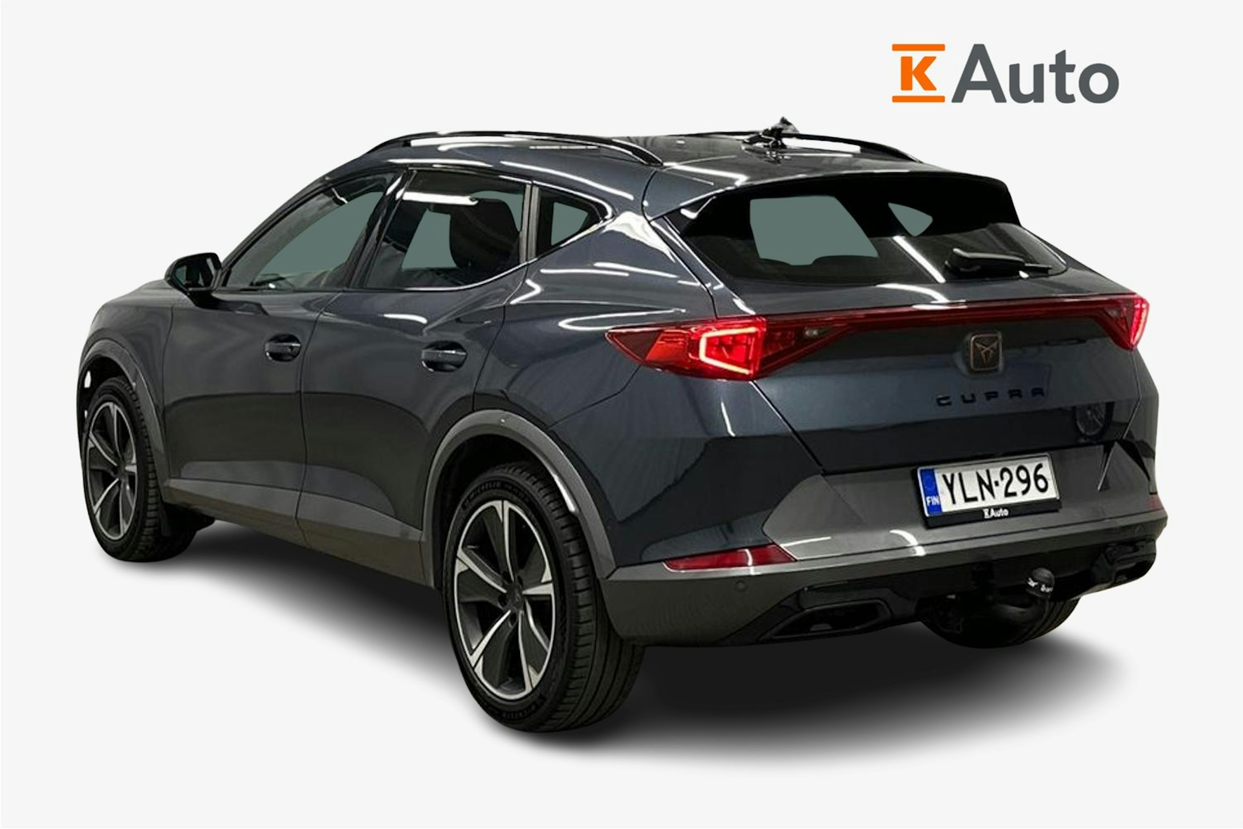 harmaa CUPRA Formentor 2022 kuva 2.