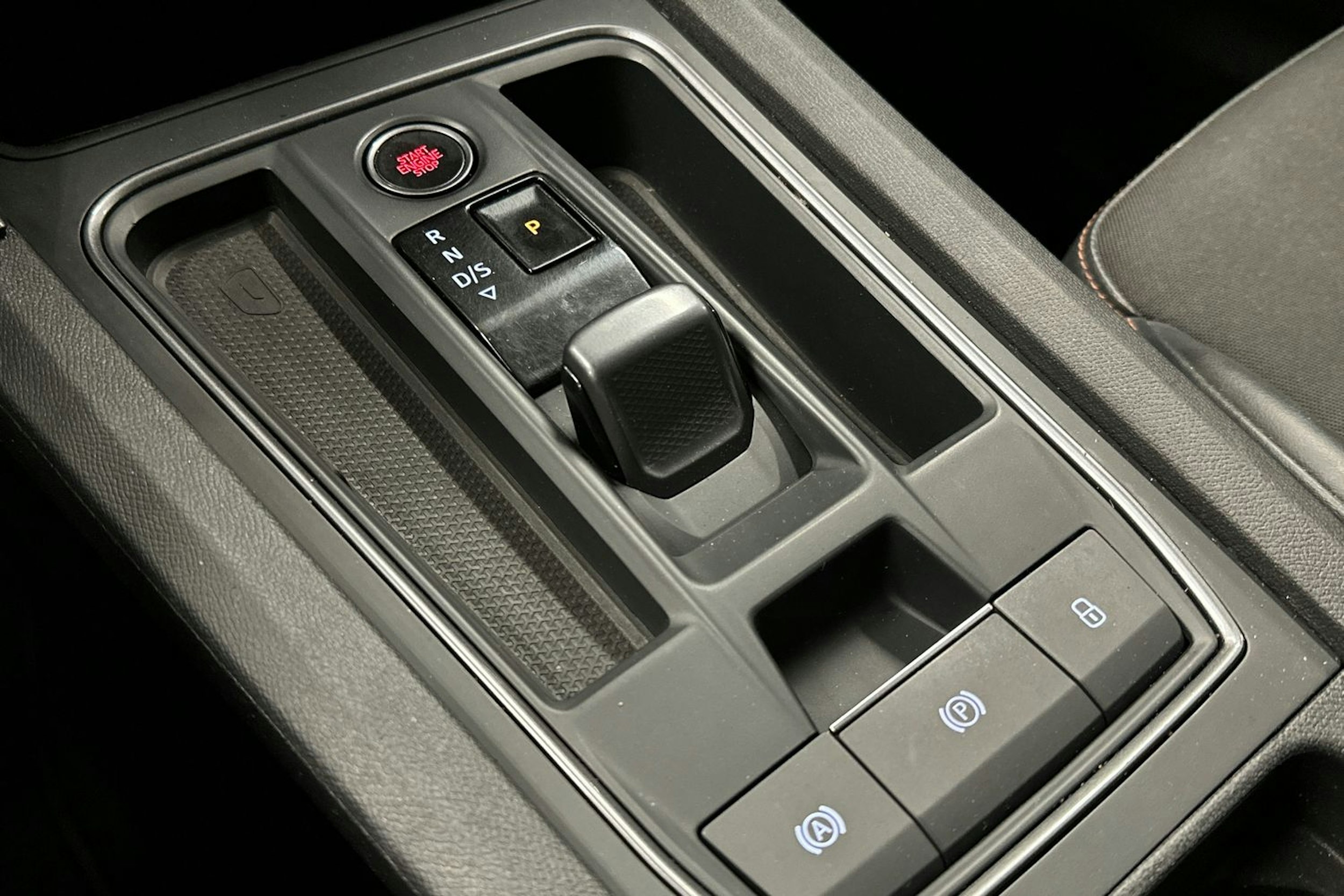 harmaa CUPRA Formentor 2022 kuva 17.