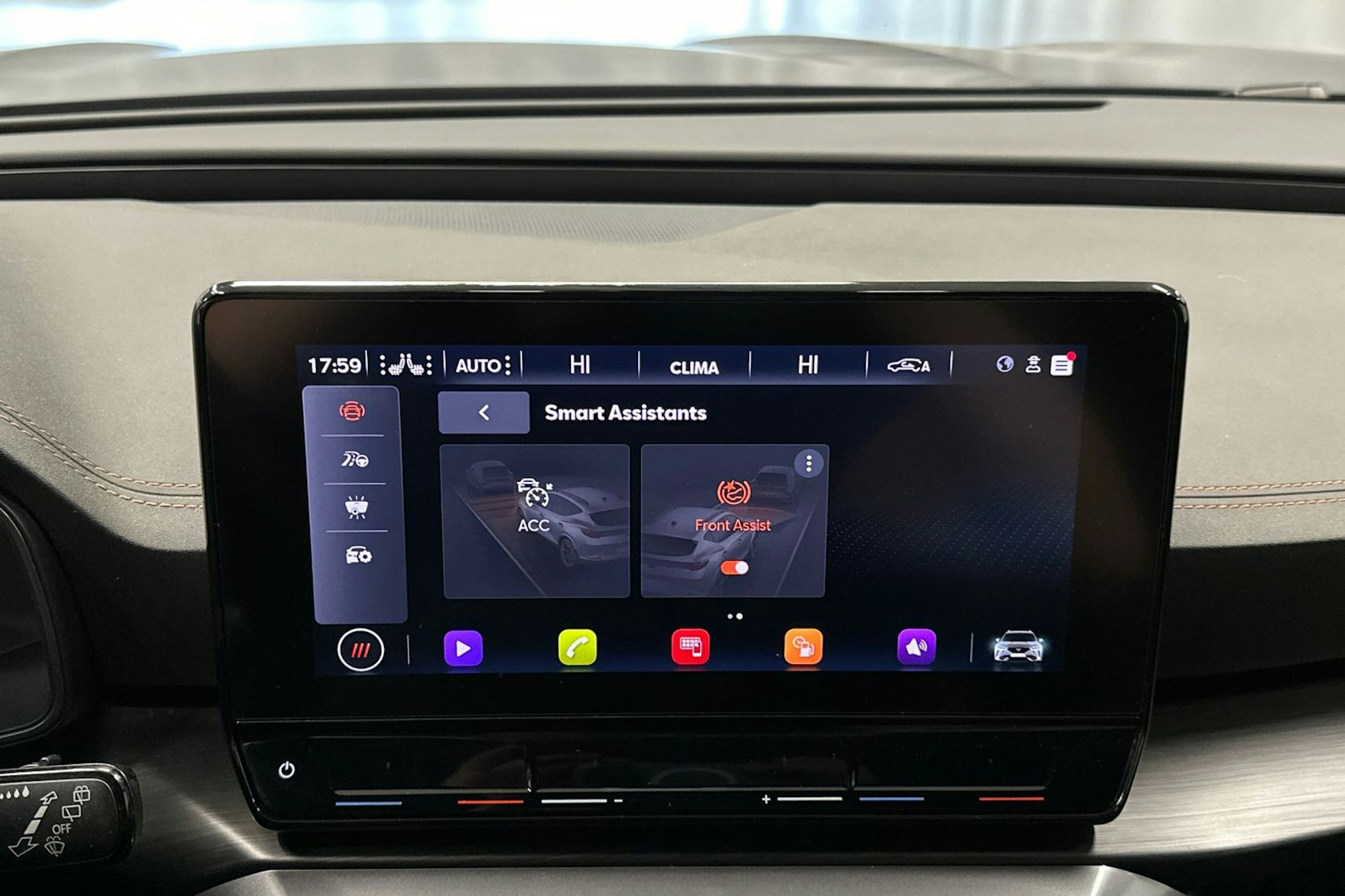 harmaa CUPRA Formentor 2022 kuva 21.
