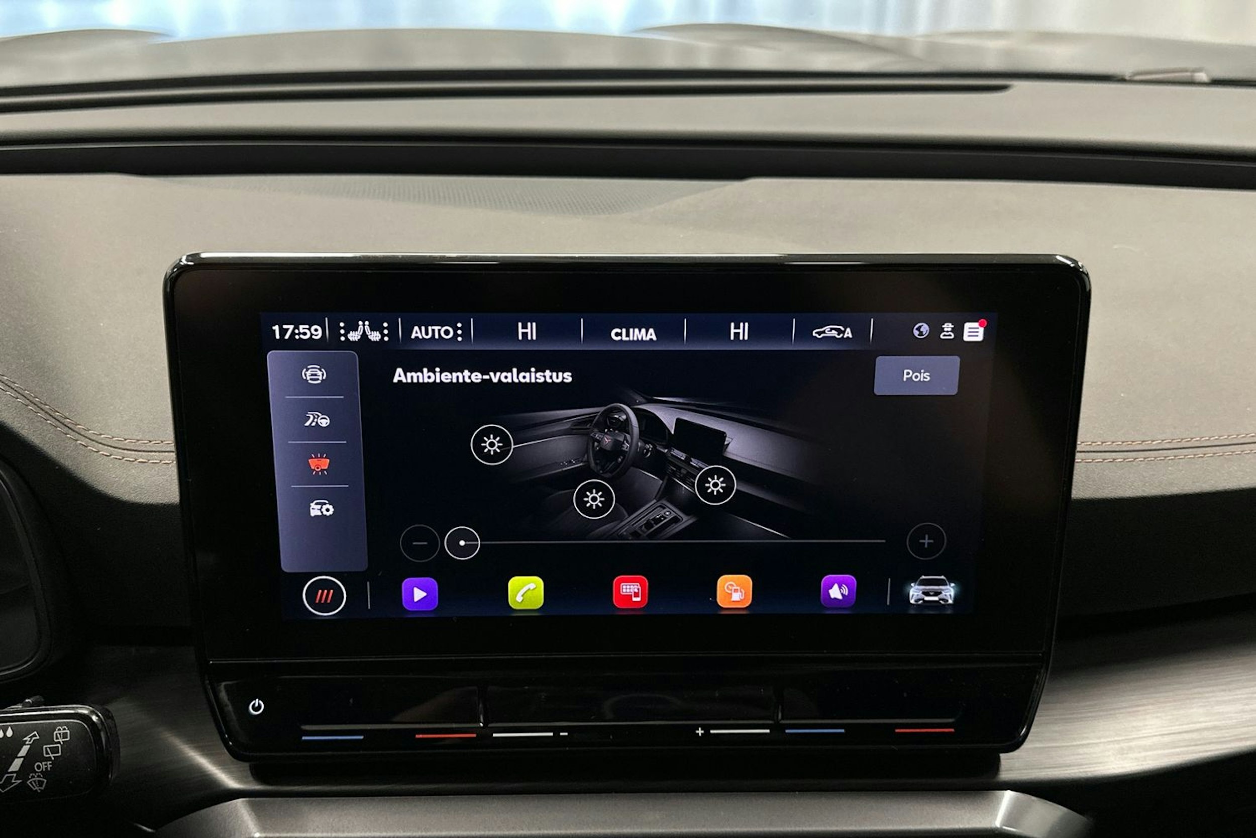 harmaa CUPRA Formentor 2022 kuva 22.