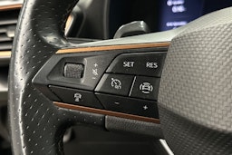 harmaa CUPRA Formentor 2022 kuva 24.