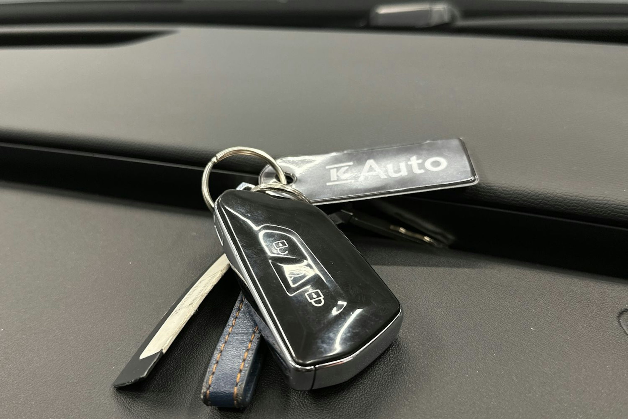 harmaa CUPRA Formentor 2022 kuva 29.