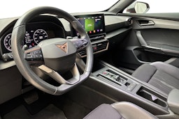 punainen CUPRA Formentor 2022 kuva 7.