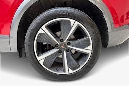 punainen CUPRA Formentor 2022 kuva 11.