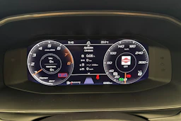punainen CUPRA Formentor 2022 kuva 11.
