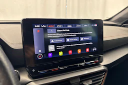 punainen CUPRA Formentor 2022 kuva 17.