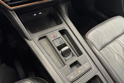 punainen CUPRA Formentor 2022 kuva 19.