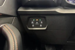 punainen CUPRA Formentor 2022 kuva 20.