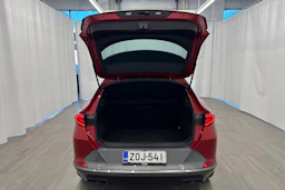 punainen CUPRA Formentor 2022 kuva 24.