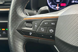 sininen CUPRA Formentor 2022 kuva 12.