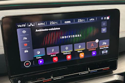 sininen CUPRA Formentor 2022 kuva 17.