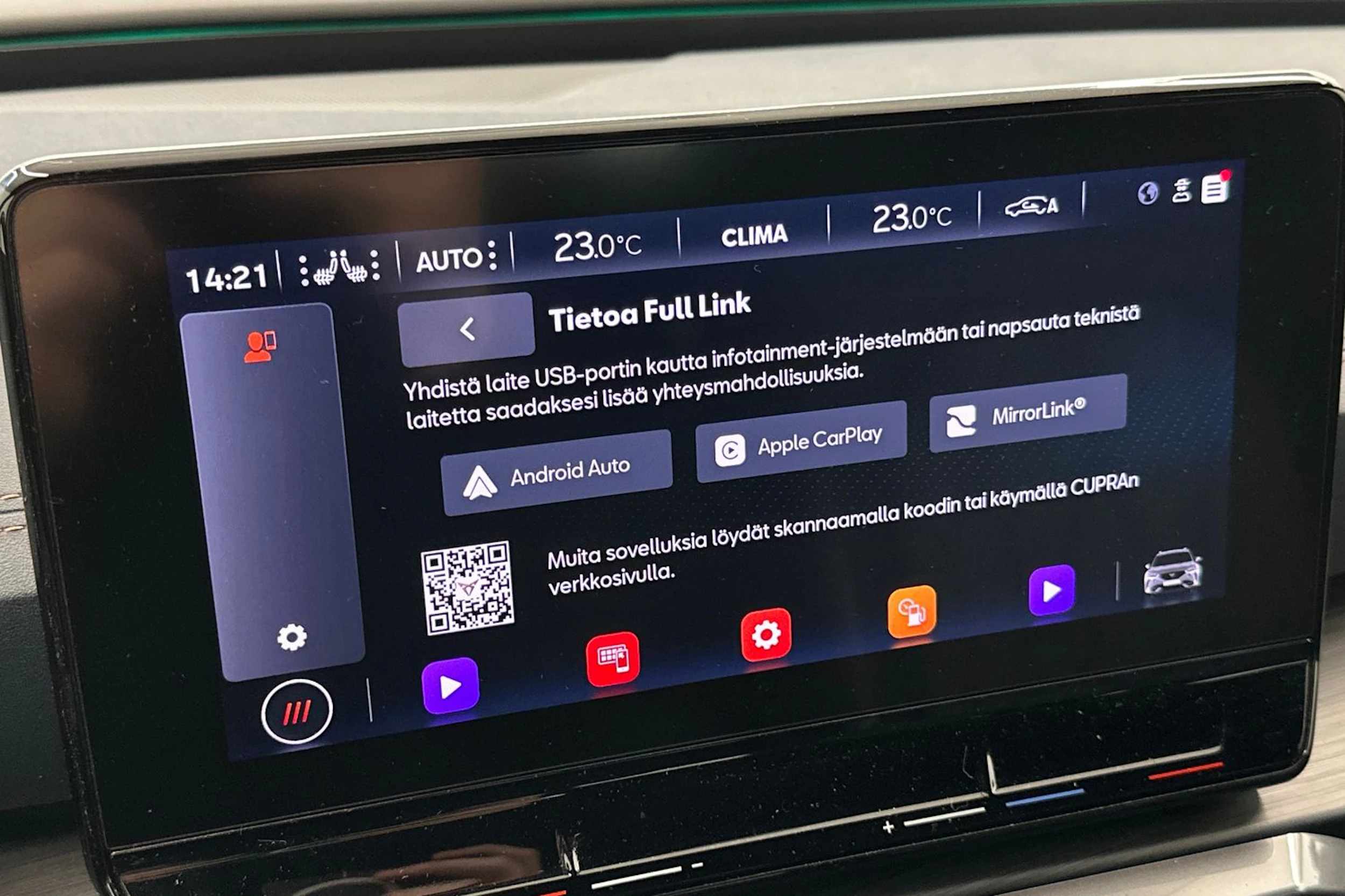 sininen CUPRA Formentor 2022 kuva 18.