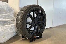 musta CUPRA Formentor 2022 kuva 17.