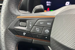 musta CUPRA Formentor 2023 kuva 20.