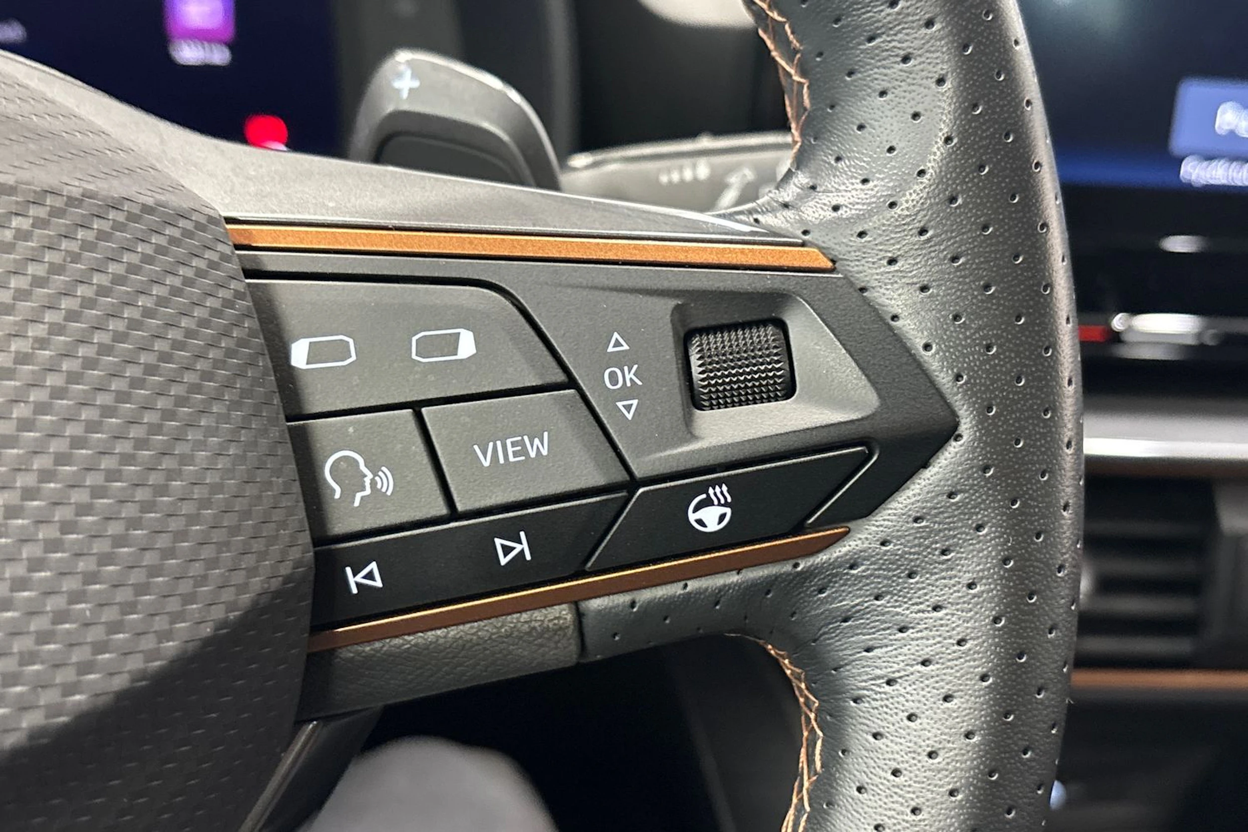 musta CUPRA Formentor 2023 kuva 21.