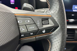 musta CUPRA Formentor 2023 kuva 21.
