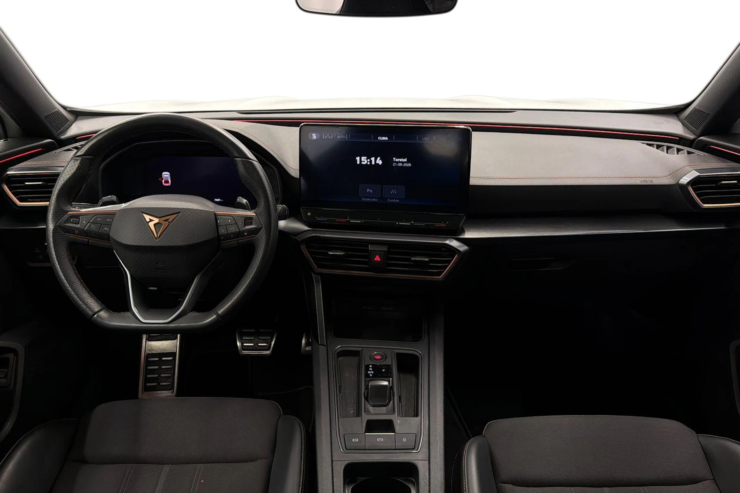 valkoinen CUPRA Formentor 2023 kuva 7.