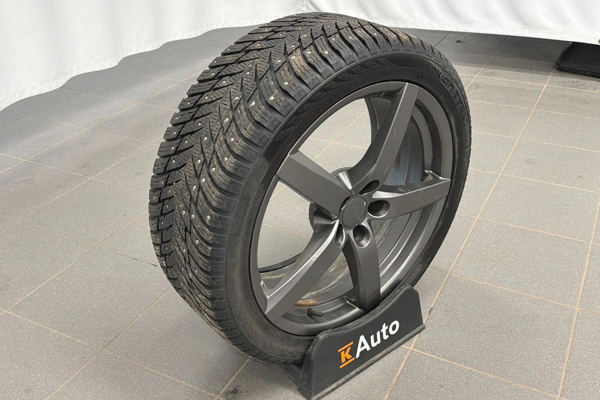 valkoinen CUPRA Formentor 2023 kuva 15.