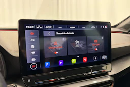 valkoinen CUPRA Formentor 2023 kuva 24.