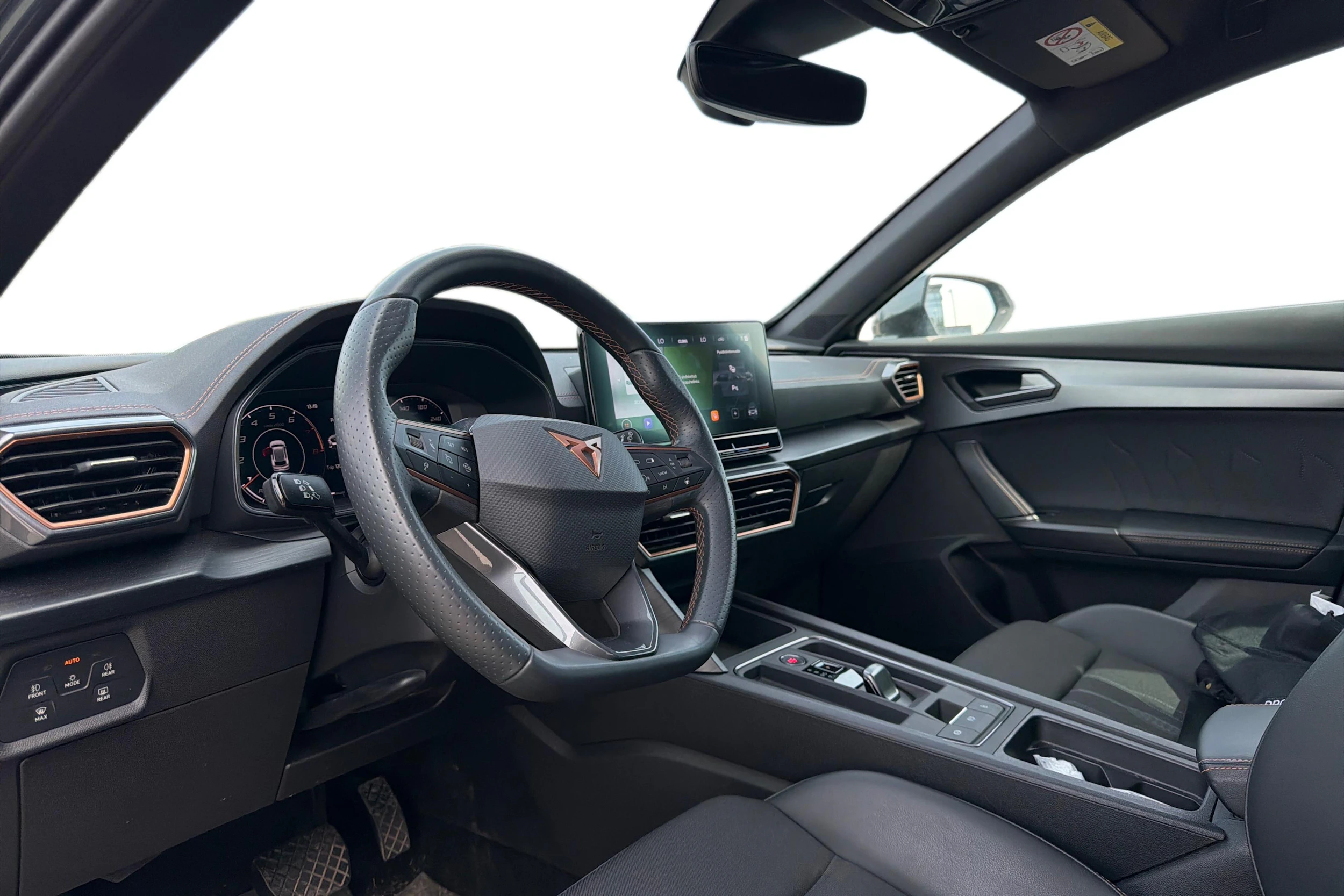 harmaa CUPRA Formentor 2023 kuva 3.
