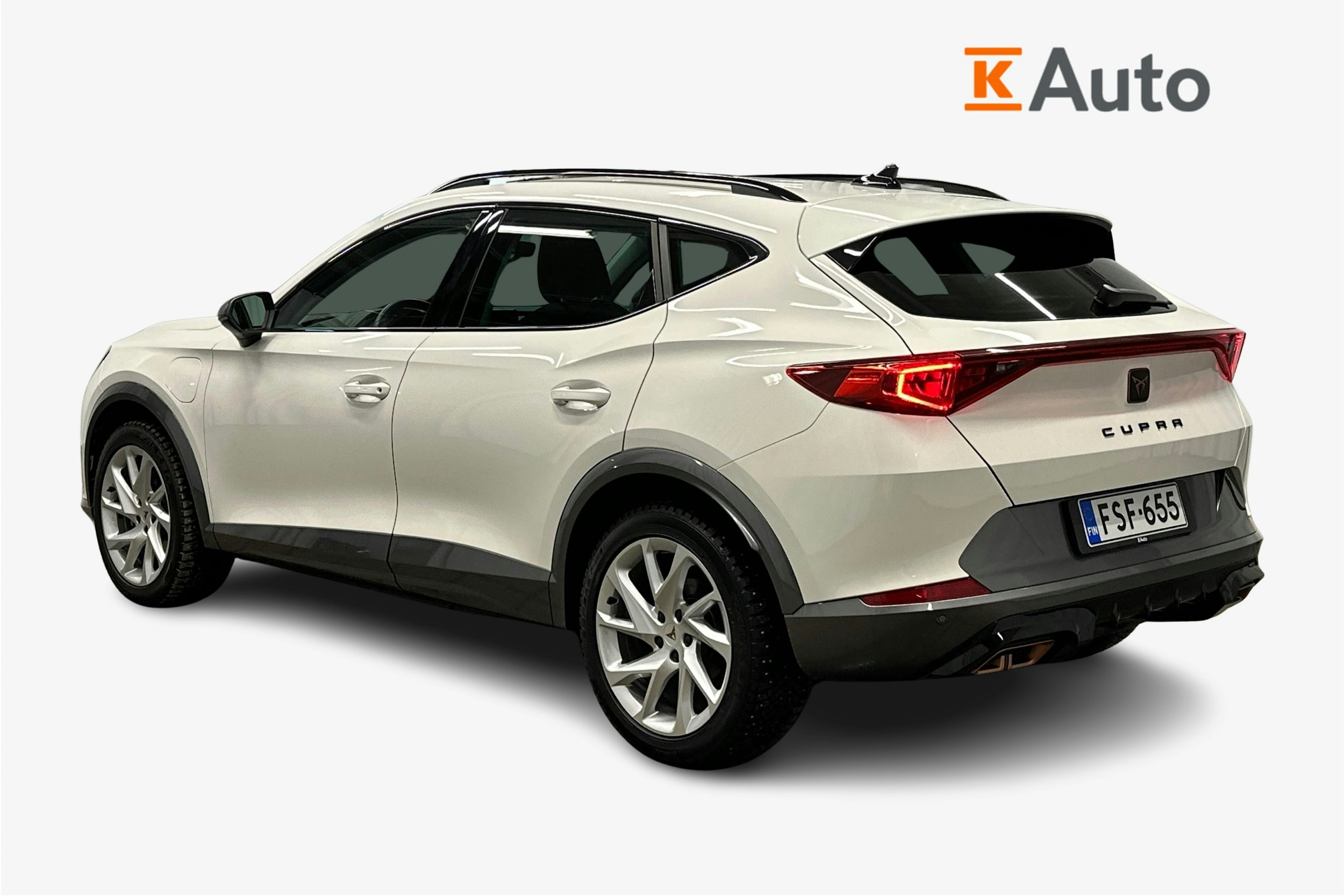 valkoinen CUPRA Formentor 2023 kuva 2.