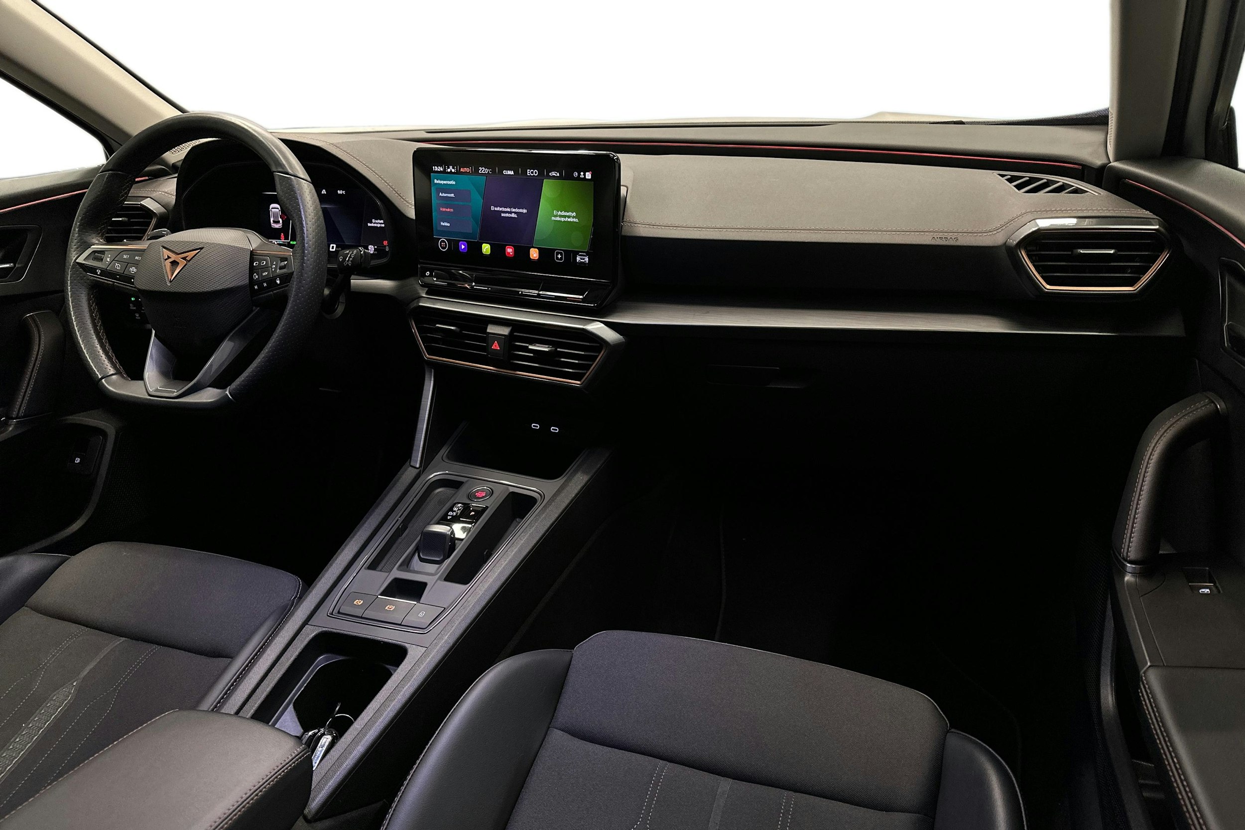 valkoinen CUPRA Formentor 2023 kuva 9.