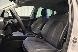 valkoinen CUPRA Formentor 2023 kuva 15.