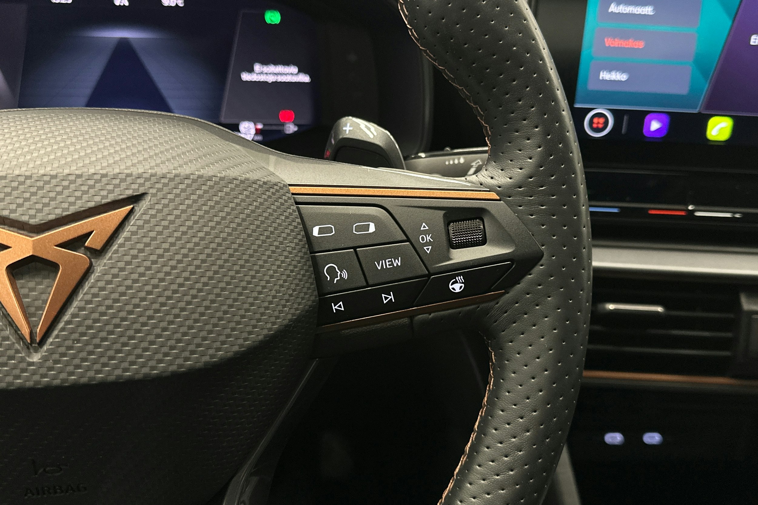 valkoinen CUPRA Formentor 2023 kuva 18.