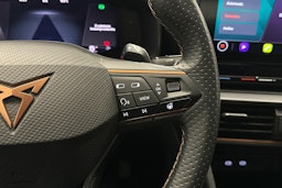 valkoinen CUPRA Formentor 2023 kuva 18.