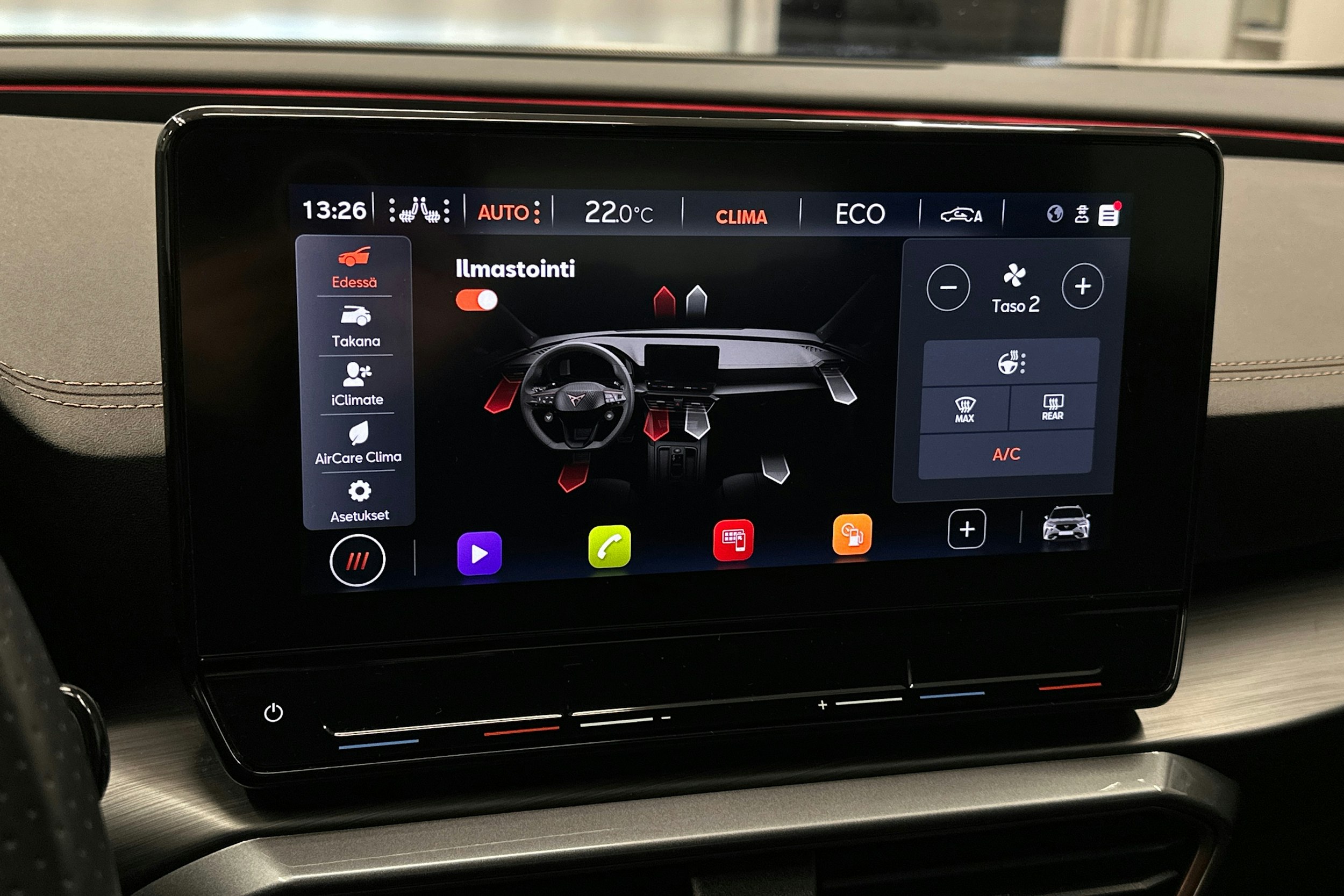 valkoinen CUPRA Formentor 2023 kuva 26.