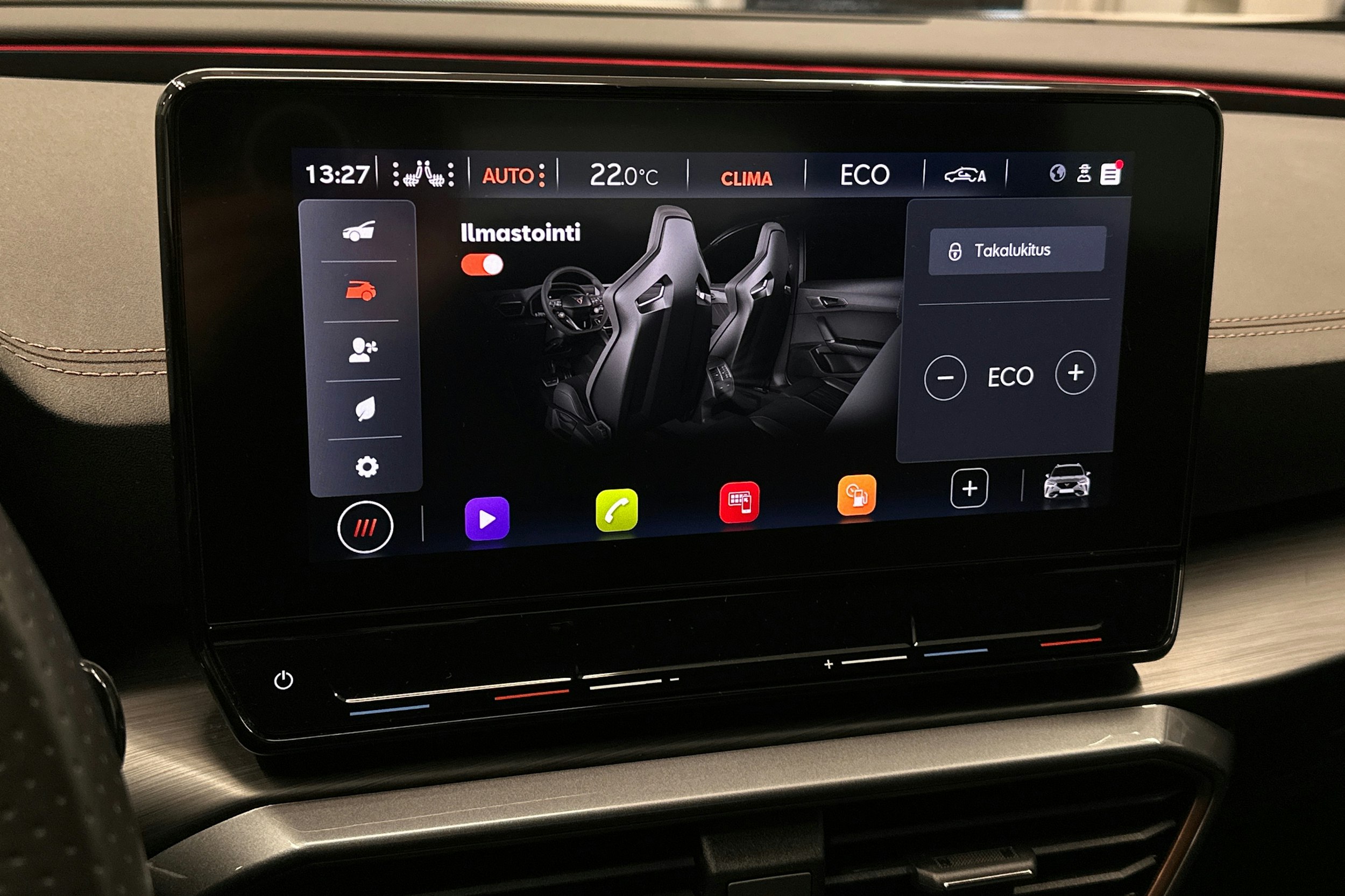 valkoinen CUPRA Formentor 2023 kuva 27.